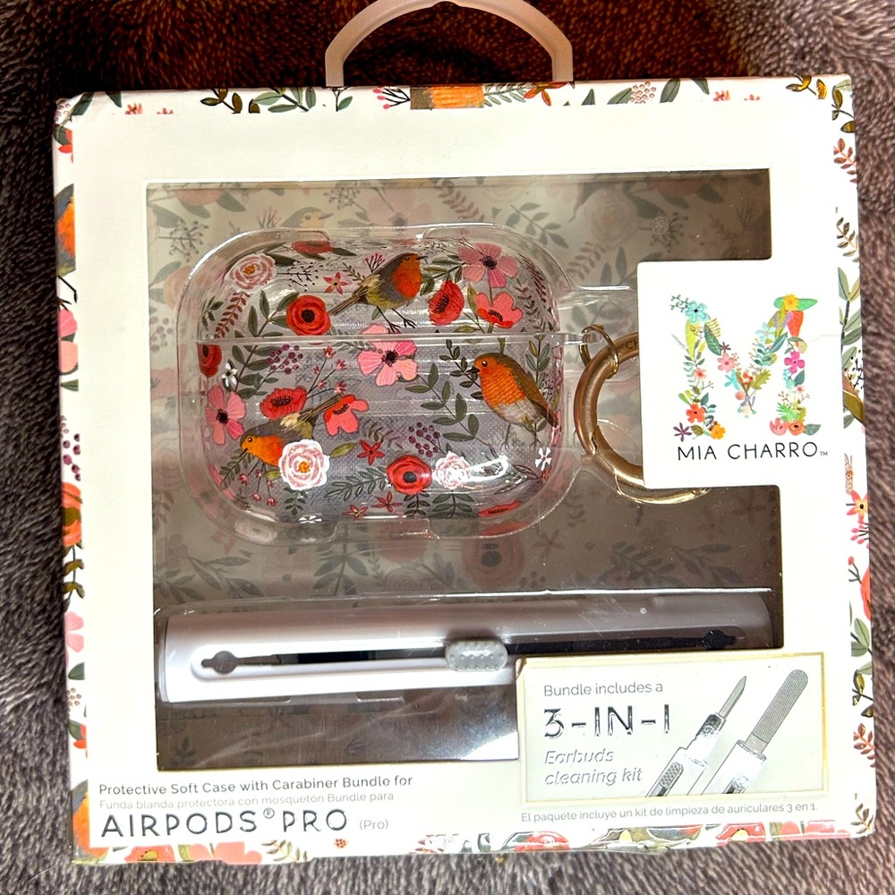 Mia Charro Cute 3 in 1 Air Pods Pro bundle, New
